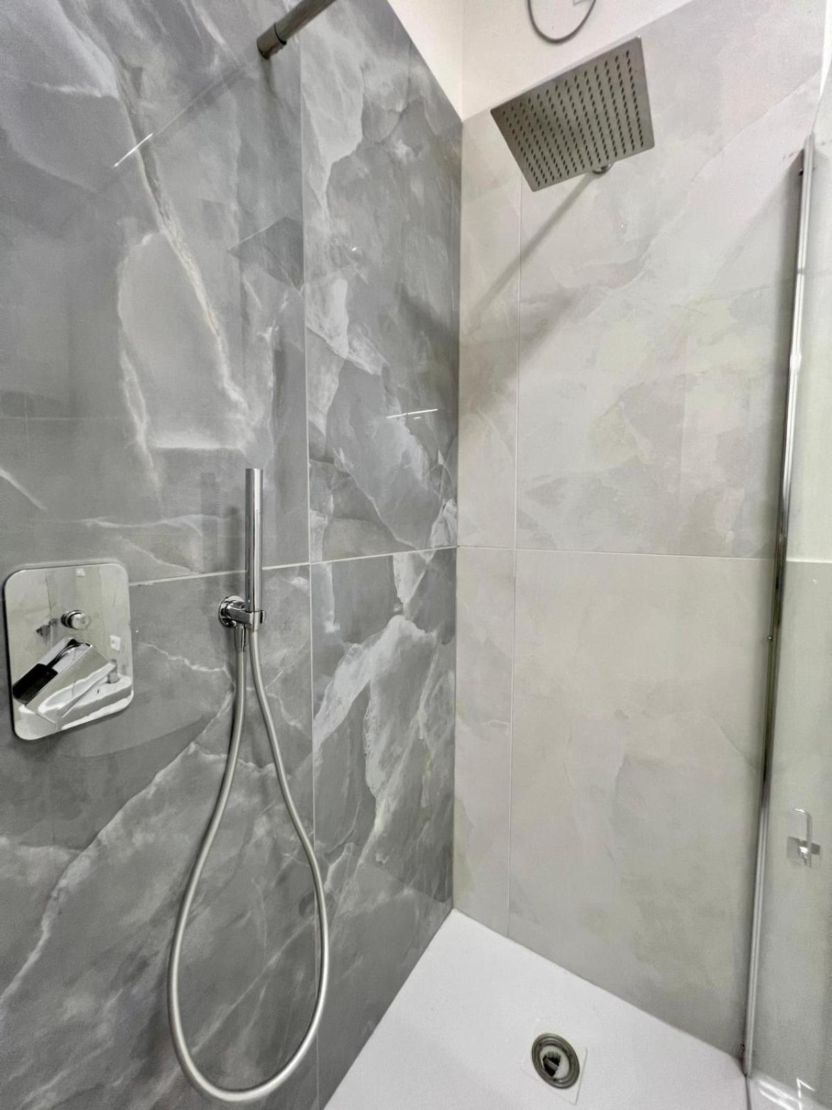 Frame Of Verona Apartments ภายนอก รูปภาพ